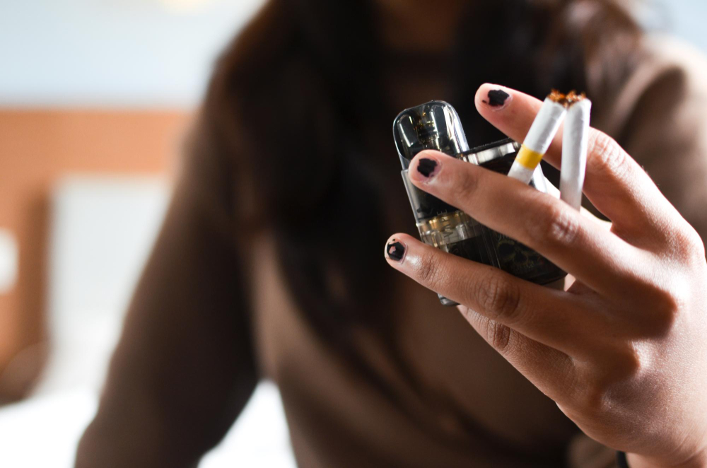 You are currently viewing E-papierosy. Czy gliceryna i glikol propelynowy są bezpieczne dla zdrowia?